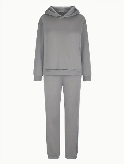 Agnes Müller | Long Sleeve Hoodie & Sweatpants