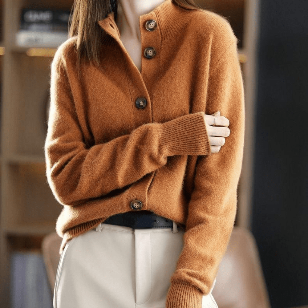 Bella | Cozy Button-Up Cardigan
